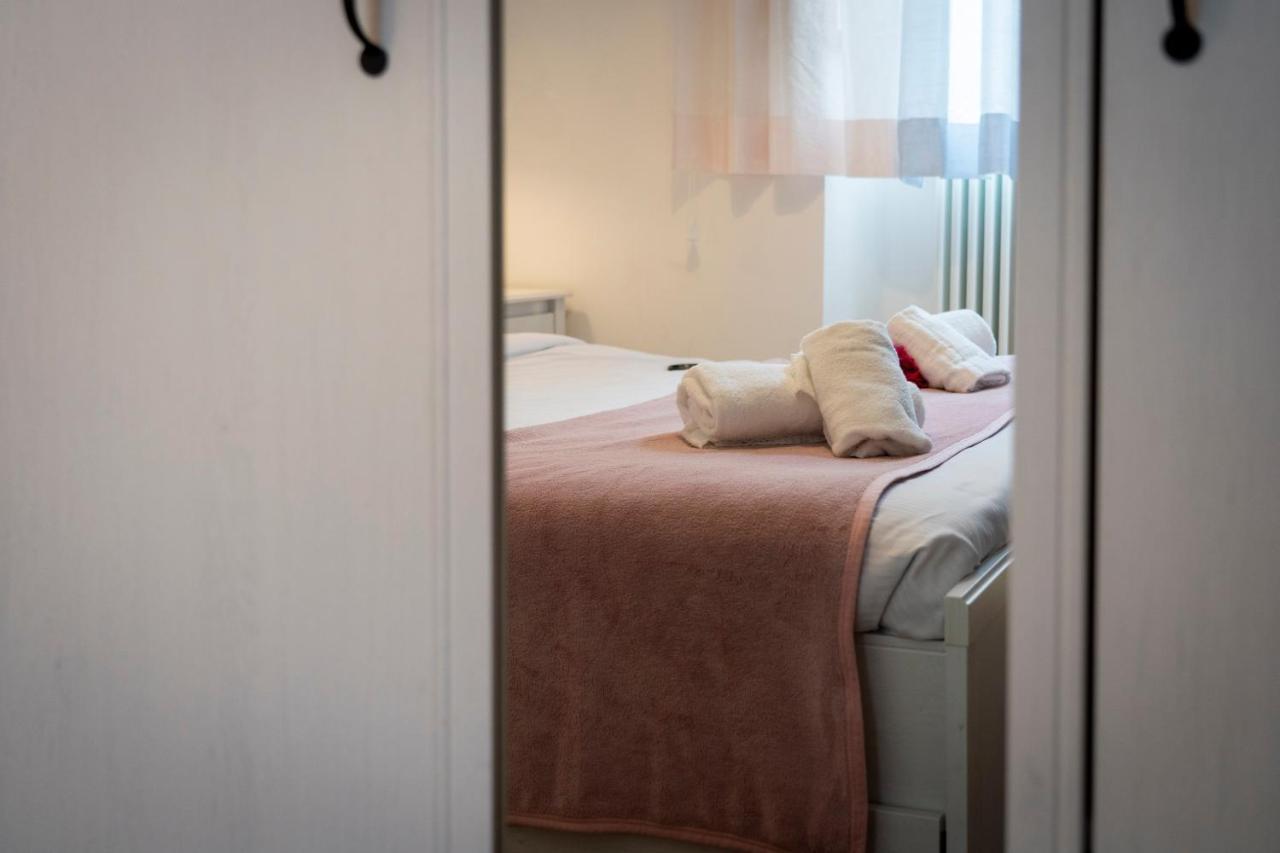 32 Nero - Florence Apartment San Niccolo Bagian luar foto